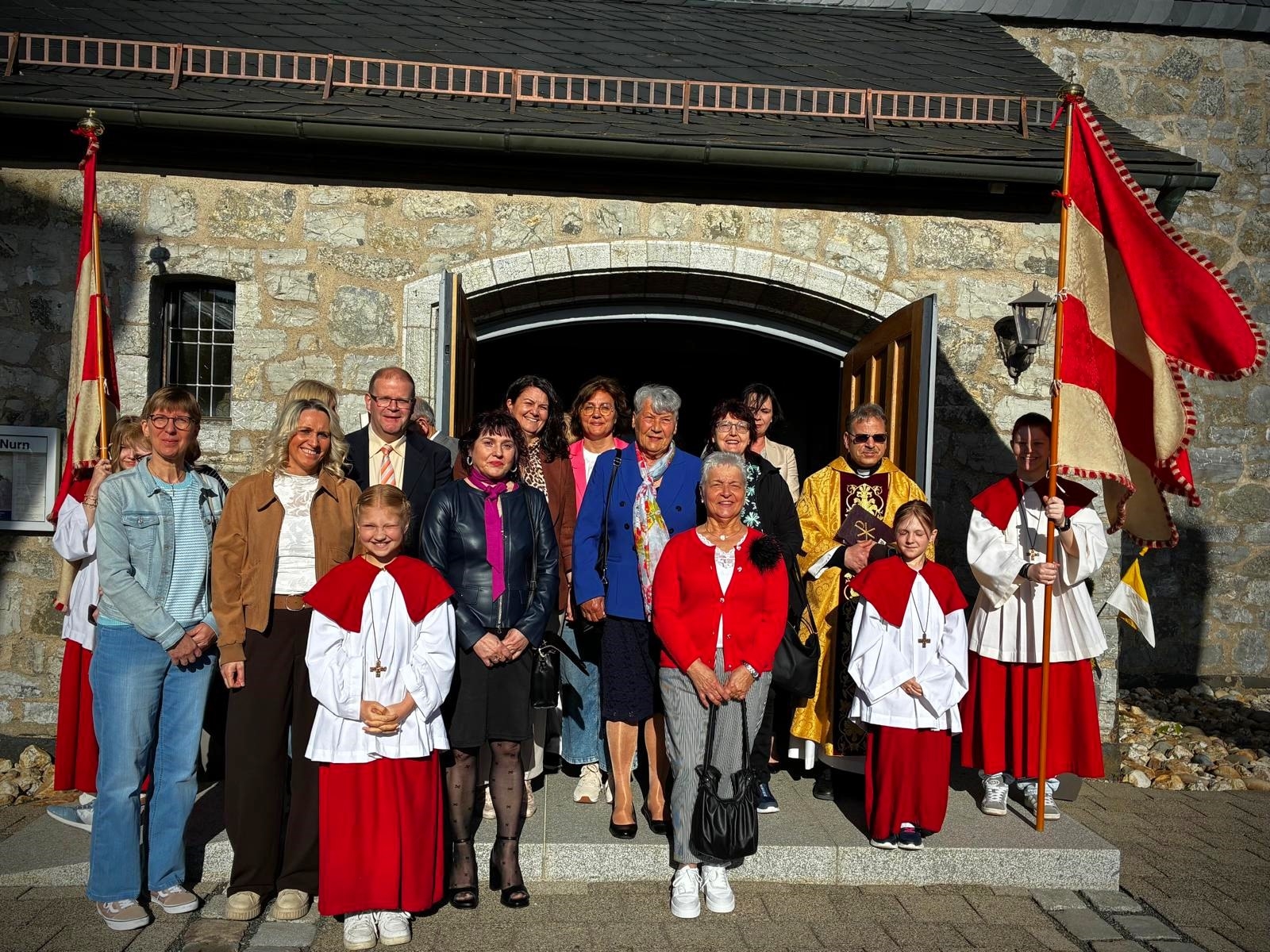 Leider haben wir keinen Alternativtext zu diesem Bild, aber wir arbeiten daran.