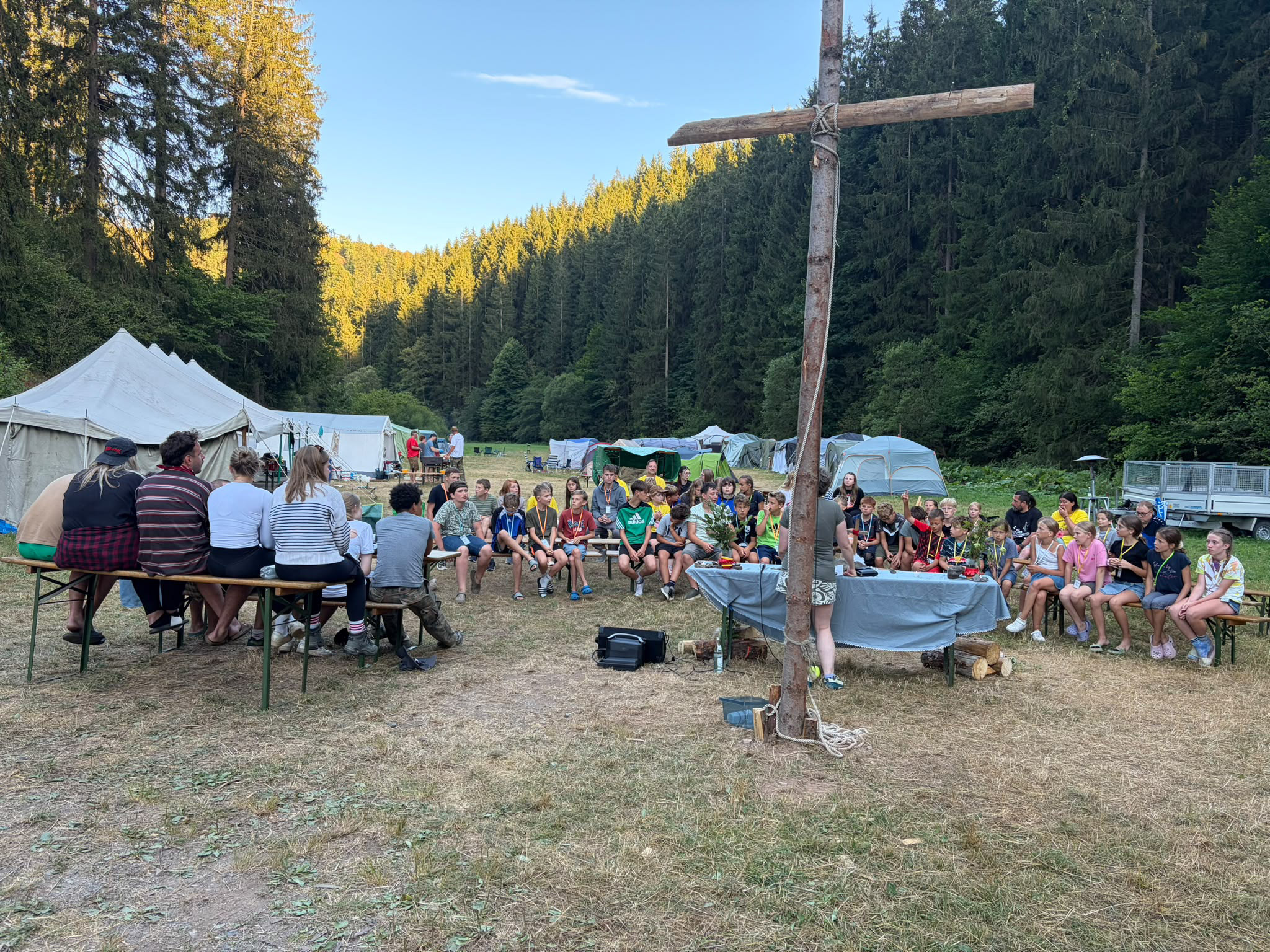 Lagergottesdienst mit Gemeindereferentin Michaela Meusel - Seelsorgebereich Hofer Land (Bild: KJ Naila/Selbitz)