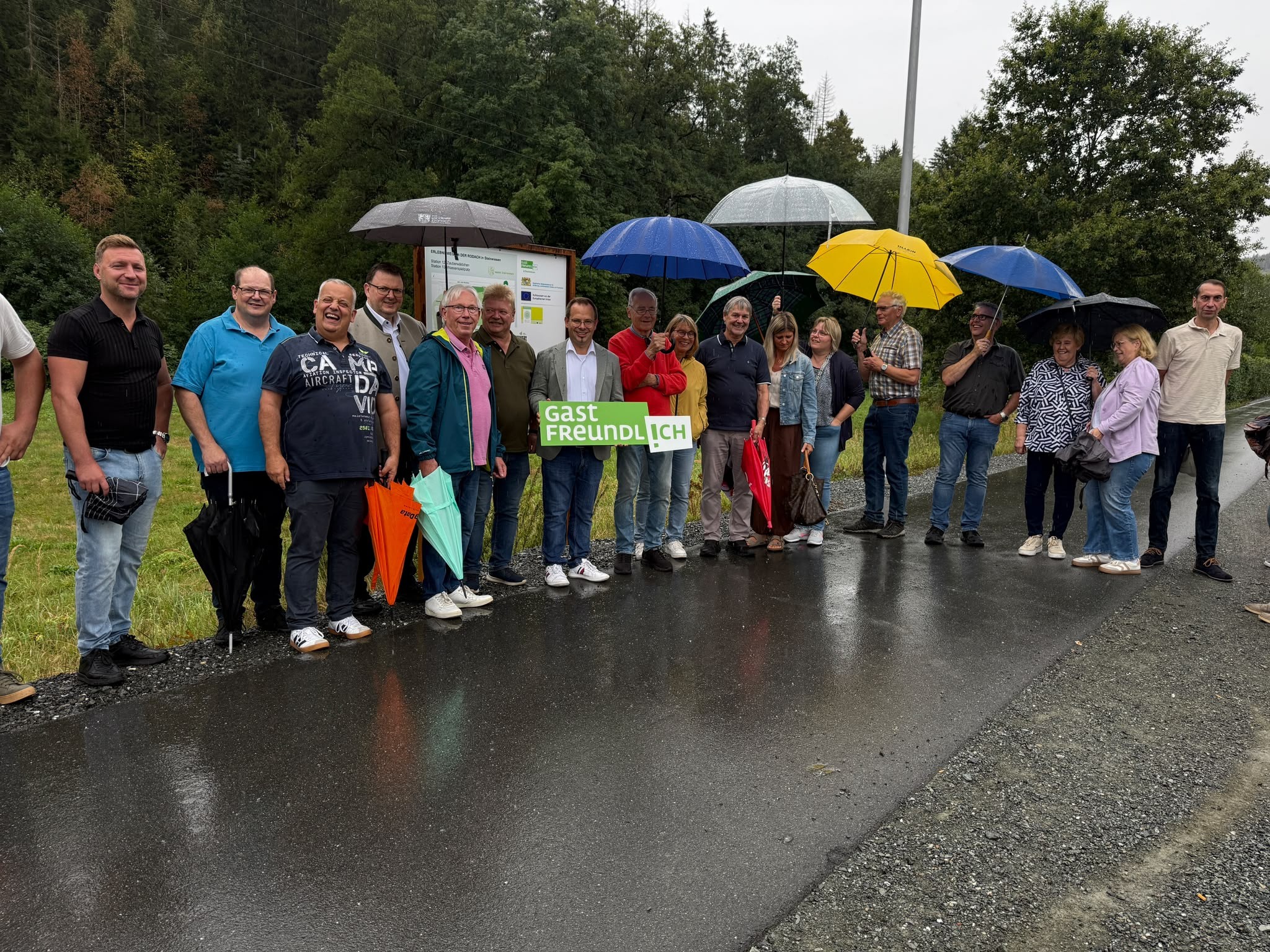 Spatenstich Erlebnisweg an der Rodach: Geschichte, Natur und Spielspaß vereint.