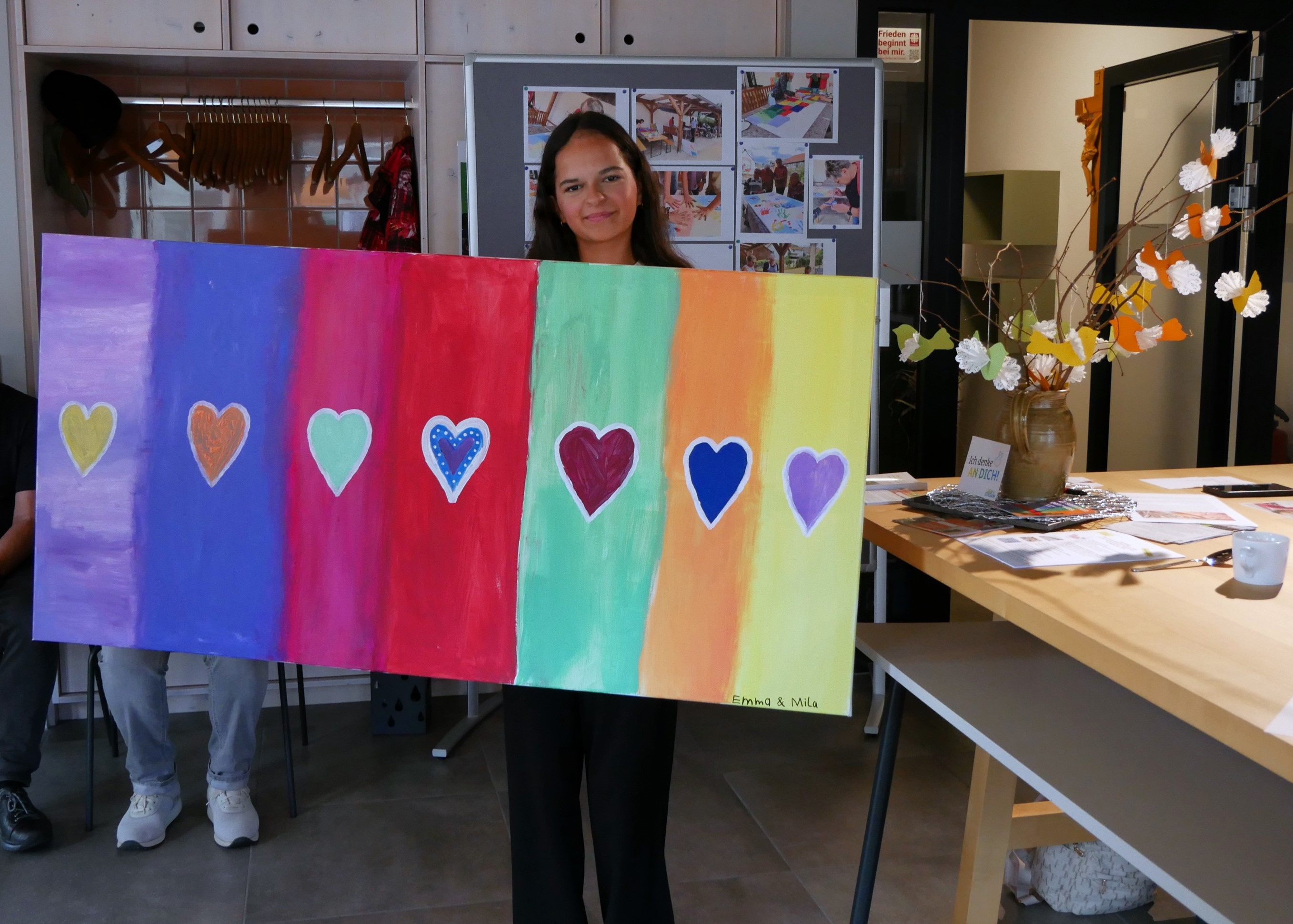 Bunte Herzen als Symbole für Liebe, Freundschaft, Vielfalt und Lebensfreude.