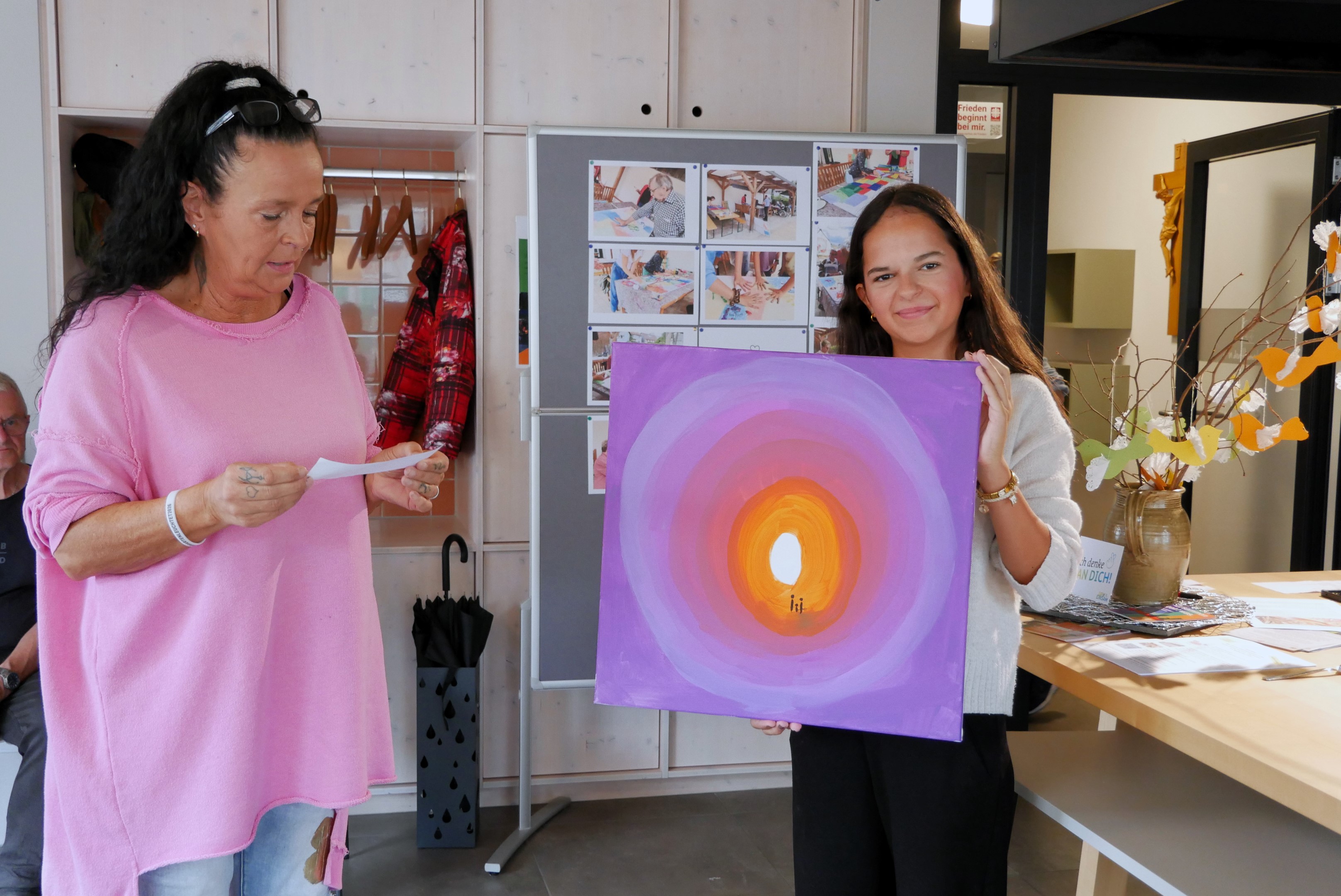 Ein Bild voller Hoffnung von Susanne (li) und Tochter Amy.