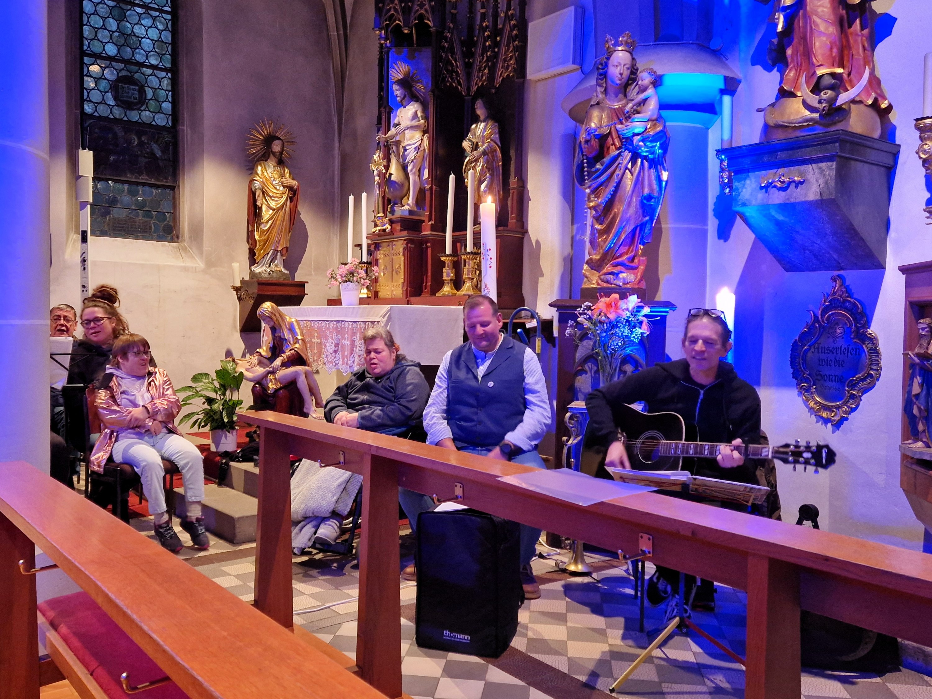 Die Horst Frenzel Band umrahmte den Gottesdienst (Foto: Susanne Deuerling)