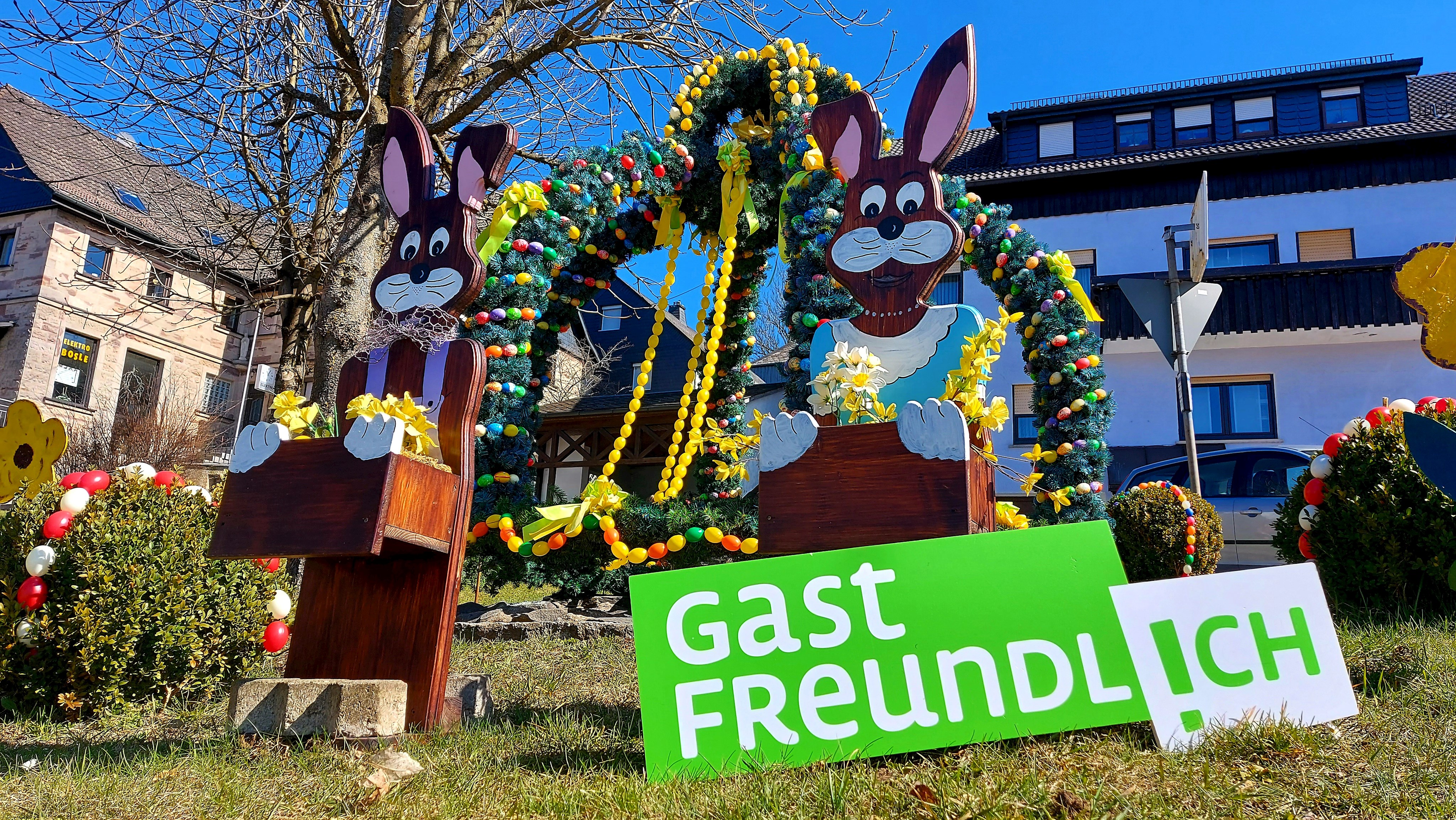 Der Osterbrunnen in Nurn