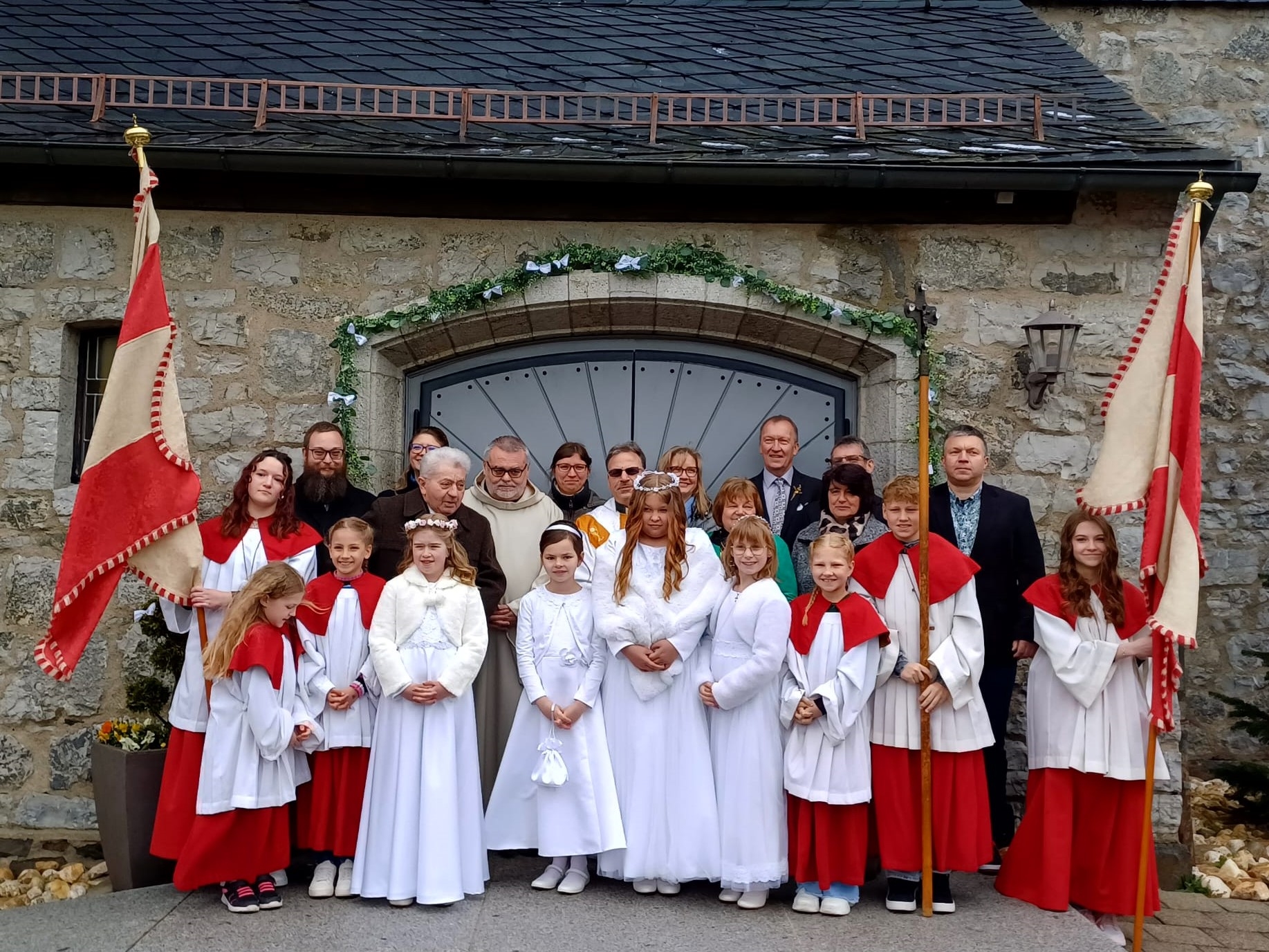 Erstkommunion und Jubelkommunion in Nurn gefeiert