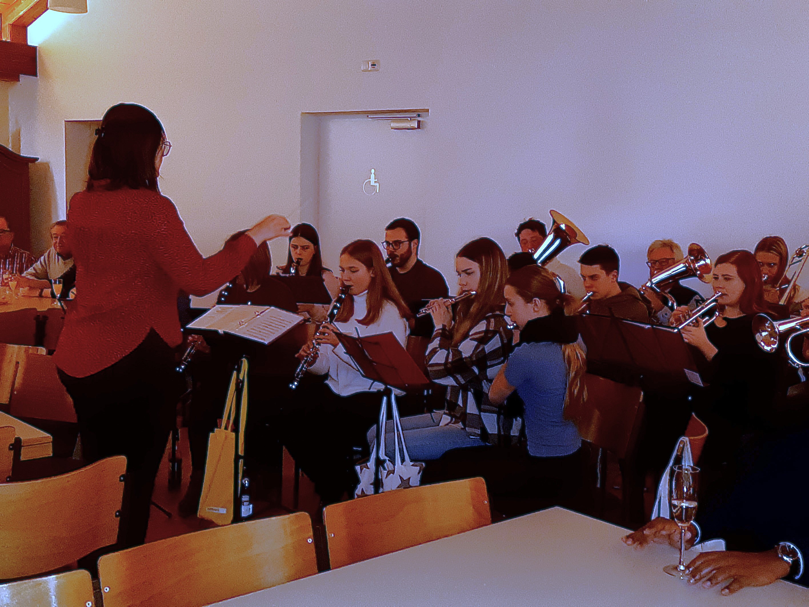 Der Musikvereins Steinwiesen umrahmte unter der Leitung von Paula Smettane den Neujahrsempfang.