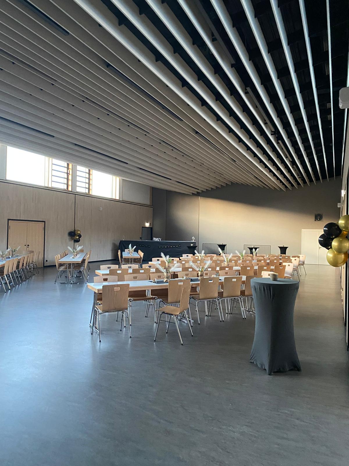 Kulturhalle bestuhlt (1)