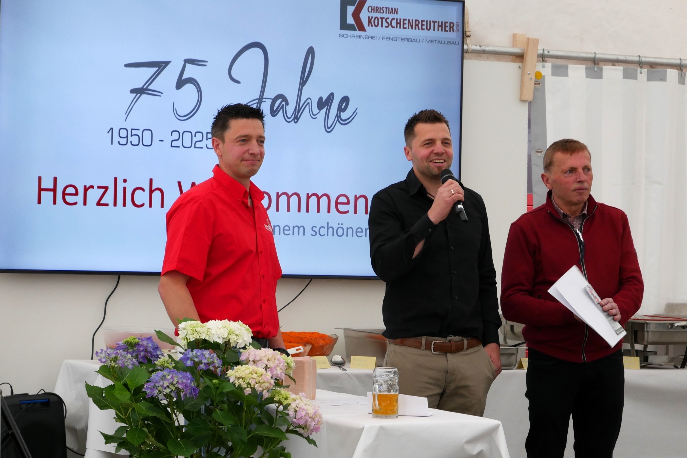 Leider haben wir keinen Alternativtext zu diesem Bild, aber wir arbeiten daran.
