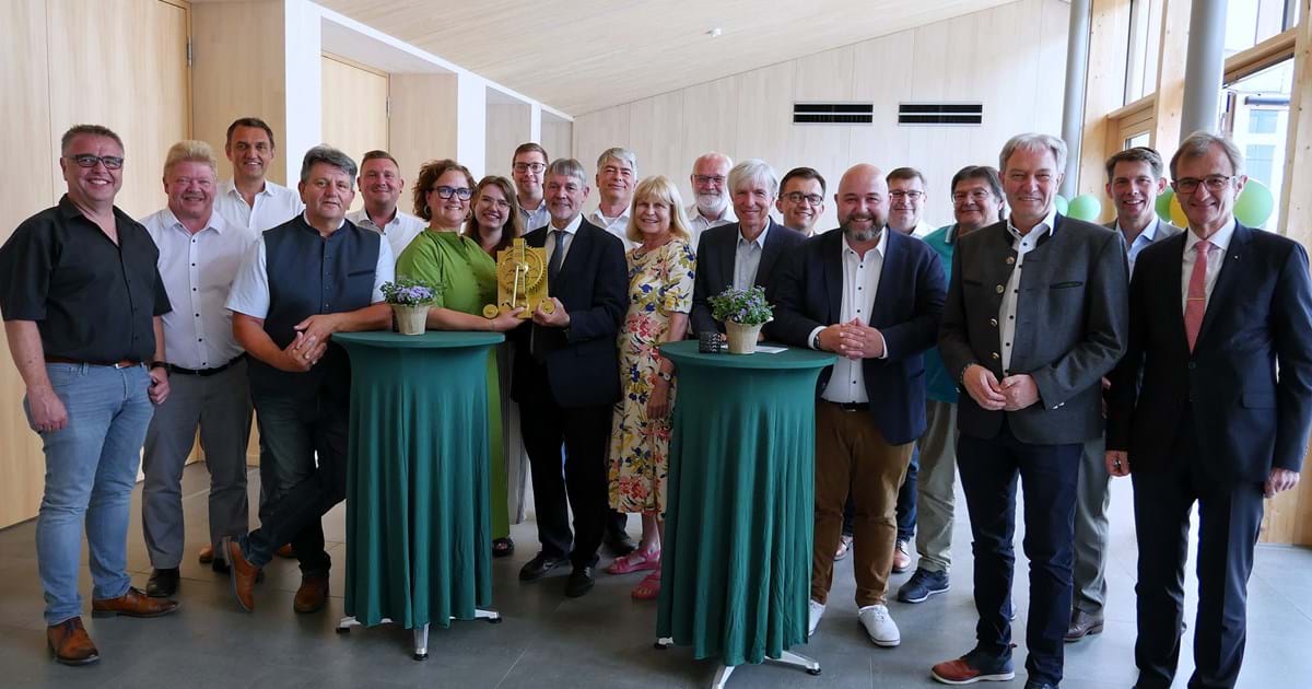 Vorhang auf für ein Stück Baukultur im Herzen von Steinwiesen | Markt ...