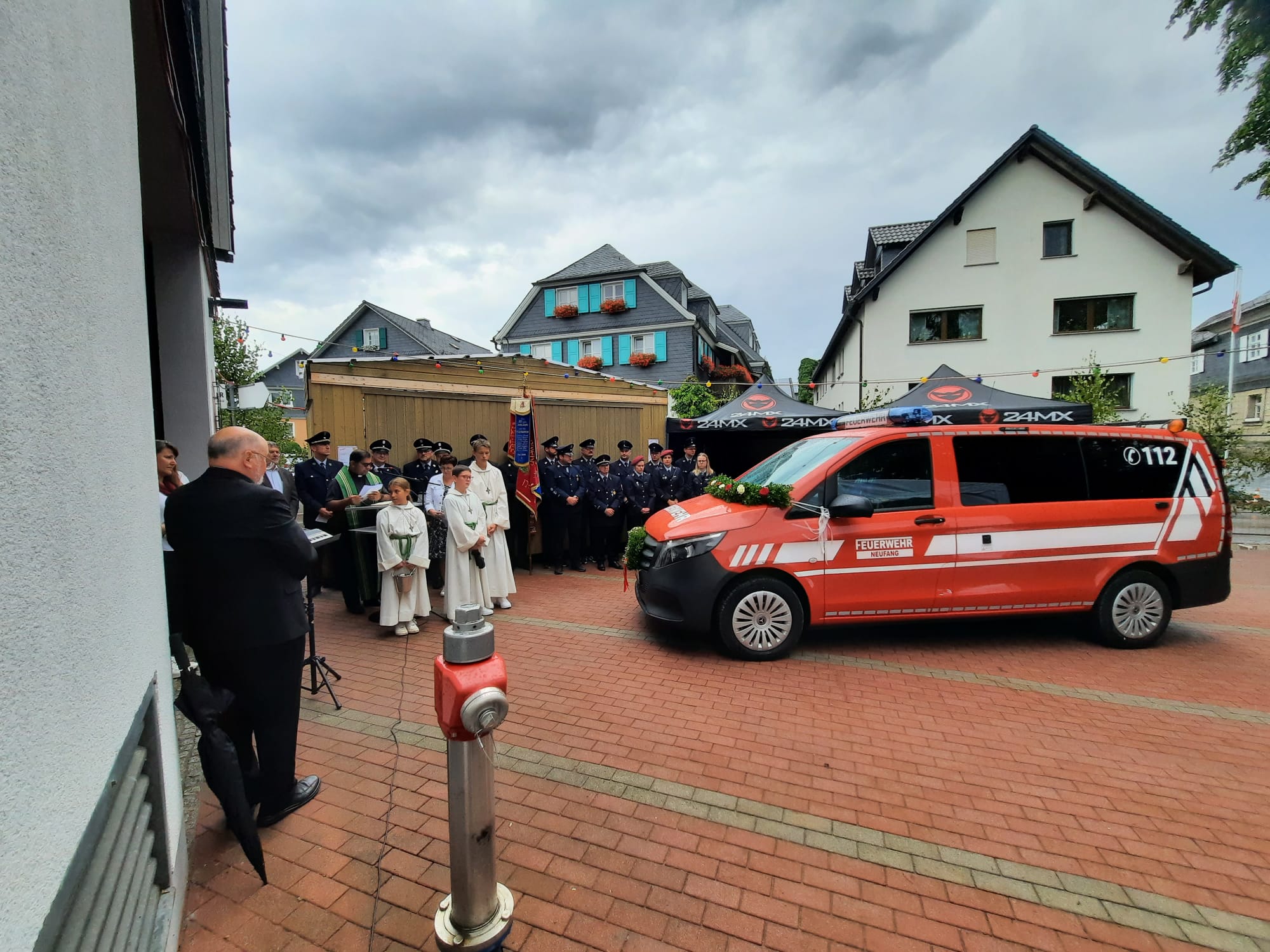 Einweihung MTW  14/1 (Foto: FFW Neufang) (1)