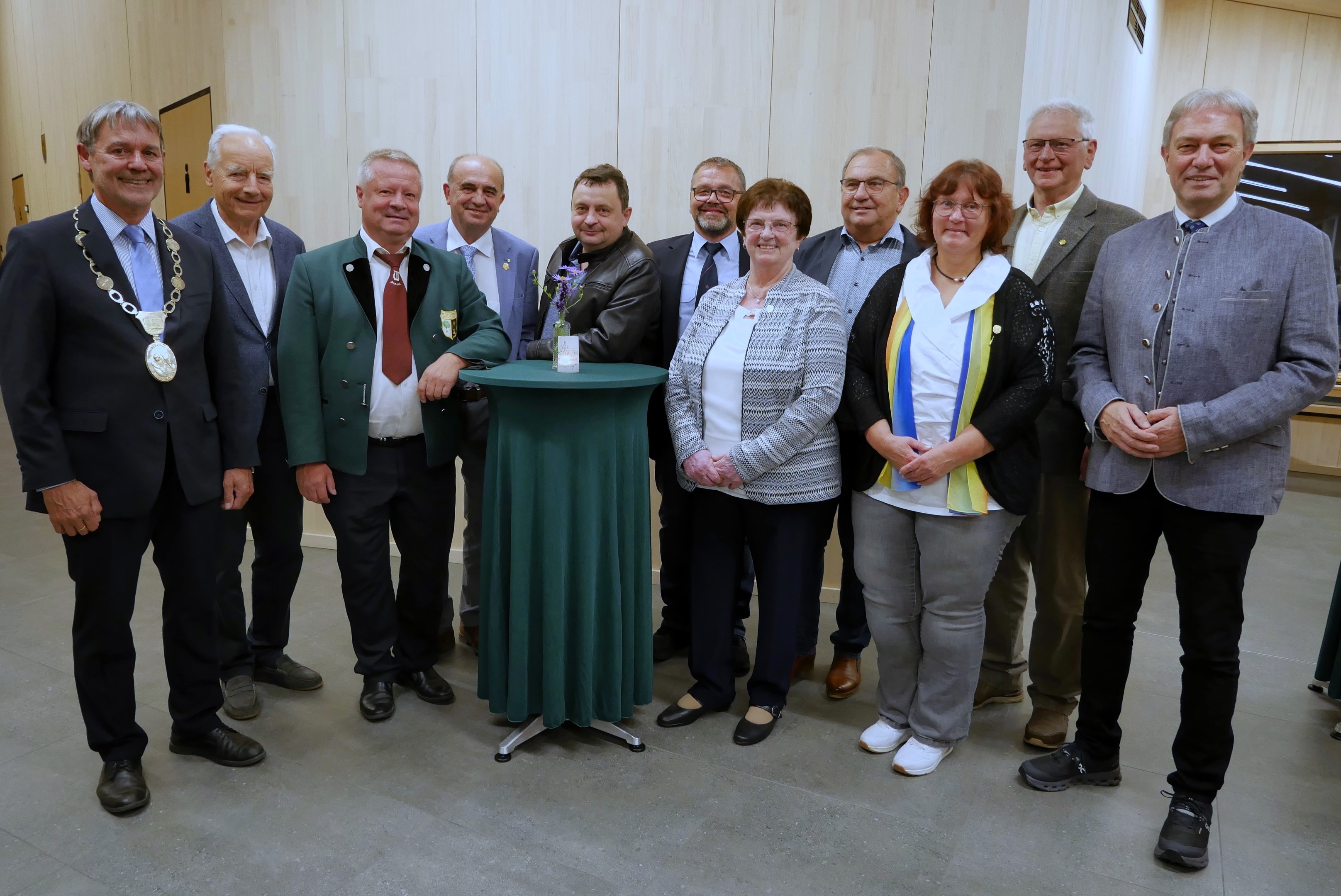 Leider haben wir keinen Alternativtext zu diesem Bild, aber wir arbeiten daran.