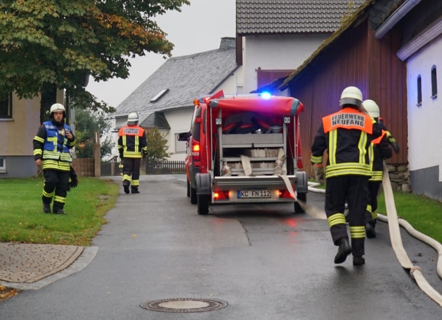 Die Nachbarwehren aus Neufang, Nurn und Steinwiesen bauten die Löschversorgung weiter aus.