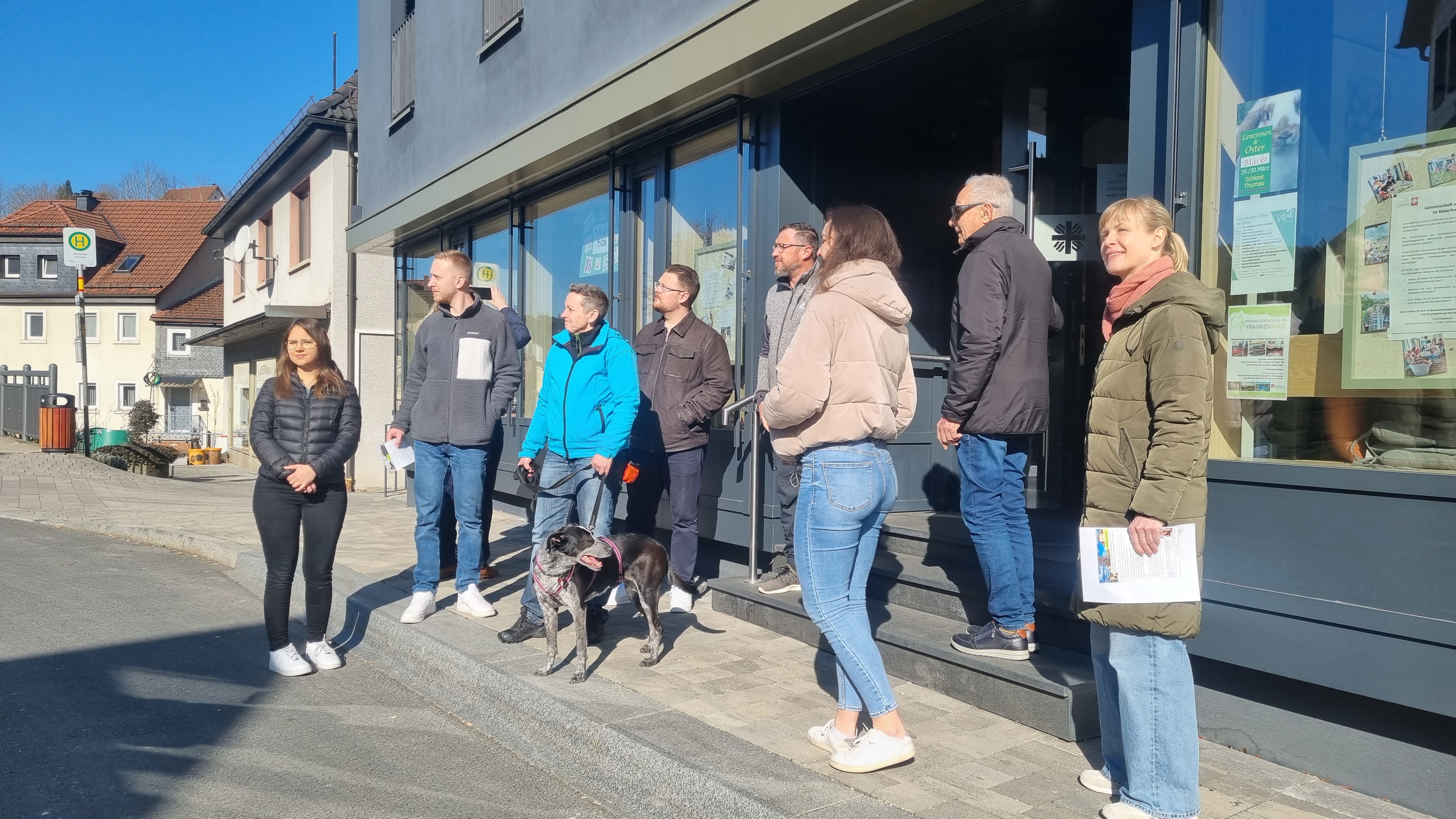 Leider haben wir keinen Alternativtext zu diesem Bild, aber wir arbeiten daran.