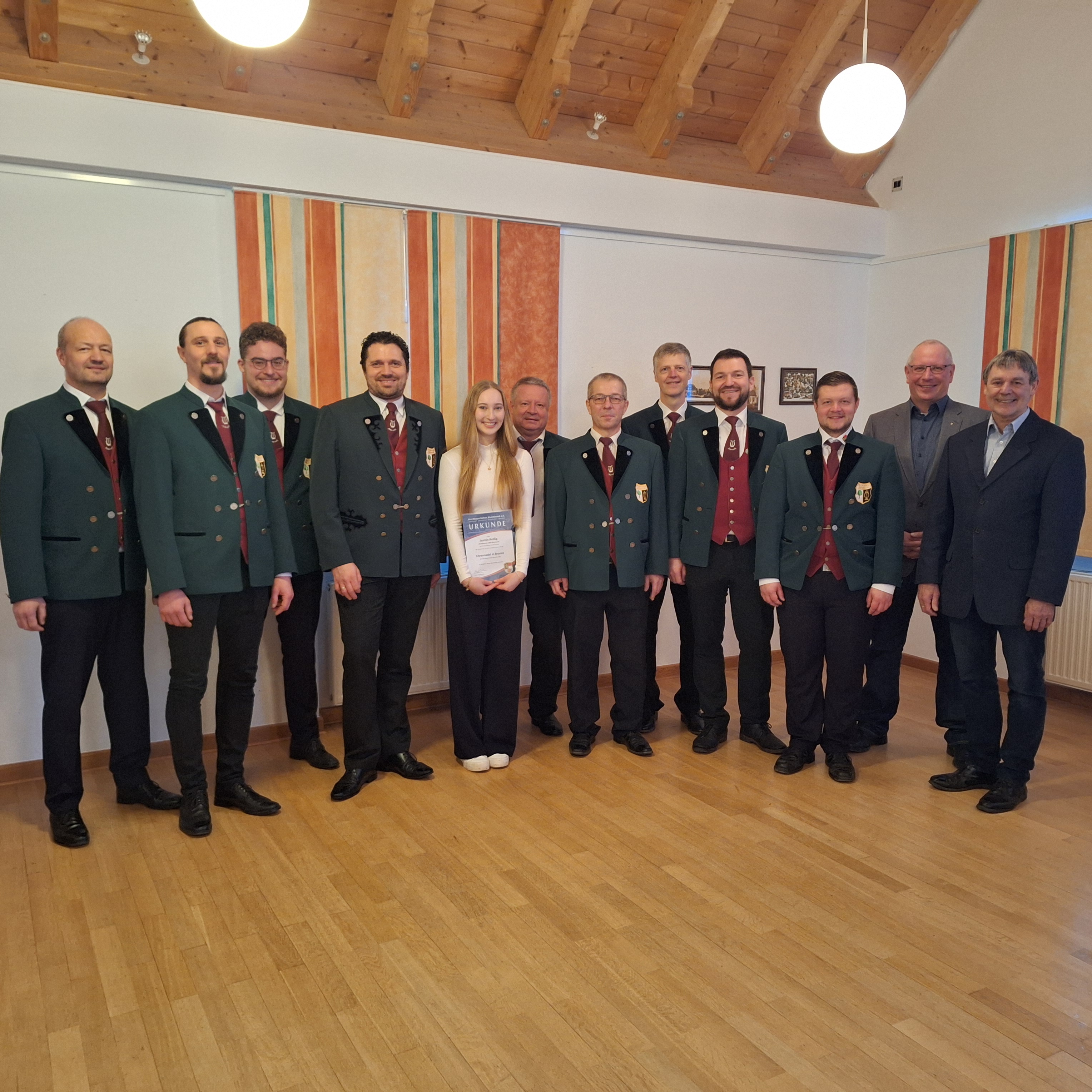 Leider haben wir keinen Alternativtext zu diesem Bild, aber wir arbeiten daran.